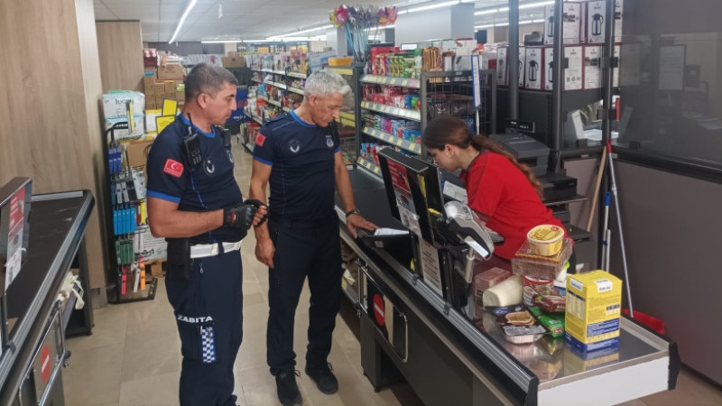 Kocaeli Büyükşehir’den market raflarına sıkı takip