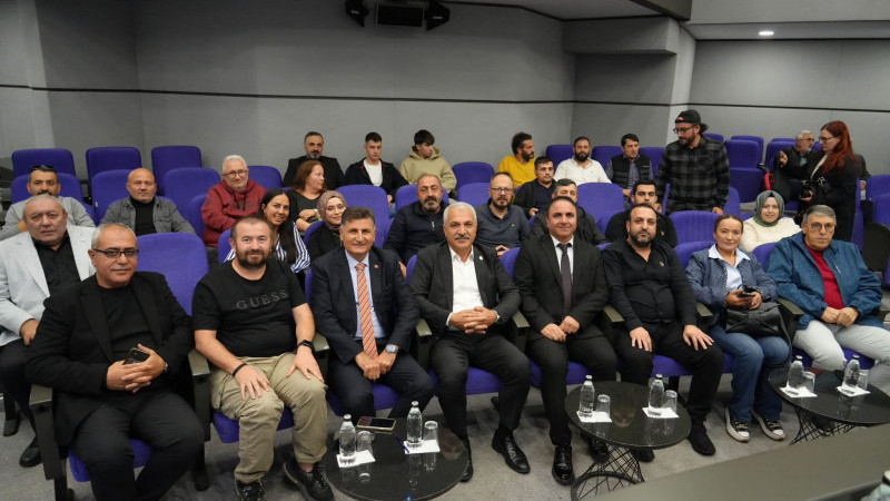 Gebze'de Gazetecilikte Yapay Zeka Konuşuldu