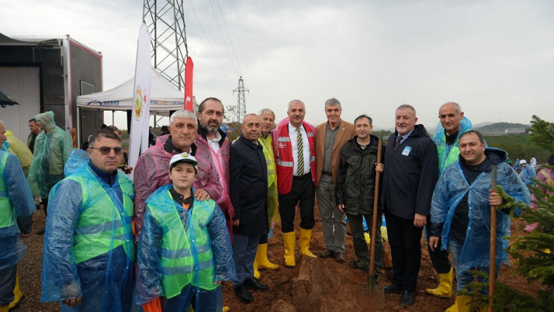 Gebze Ticaret Odası Hatıra Ormanı’nda 15.000 Fidan Toprakla Buluştu