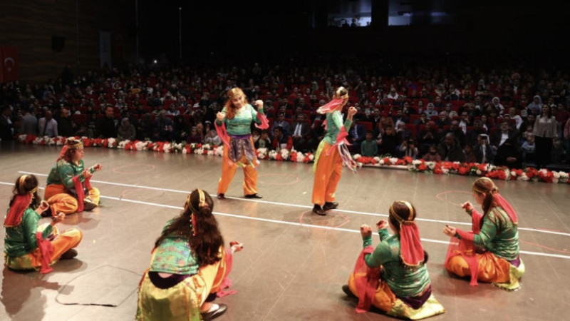 Çayırovalı özel bireyler büyük alkış aldı