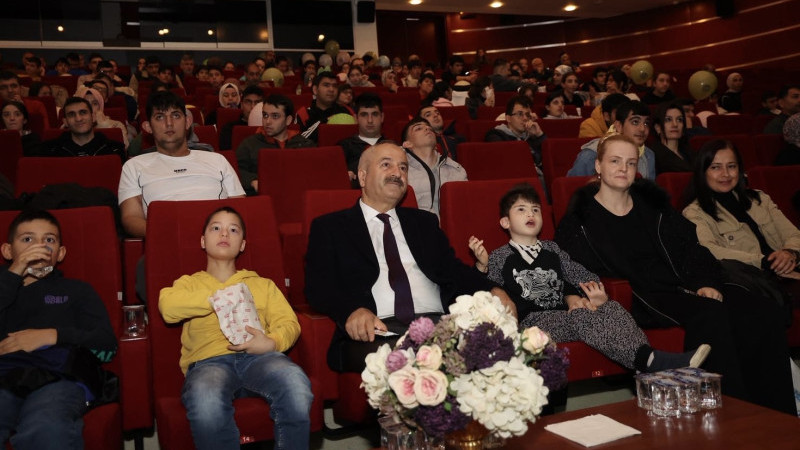 GEBZE’DE ÖZEL ÇOCUKLAR İÇİN SİNEMA ETKİNLİĞİ