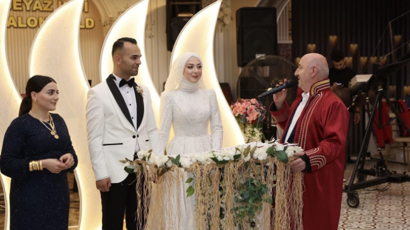 2025 yılında Darıca'da bin 475 çift evlendi