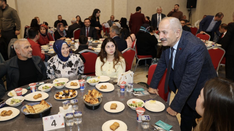 Başkan Büyükgöz Şehit Aileleri ve Gazilerle İftar Sofrasında Buluştu