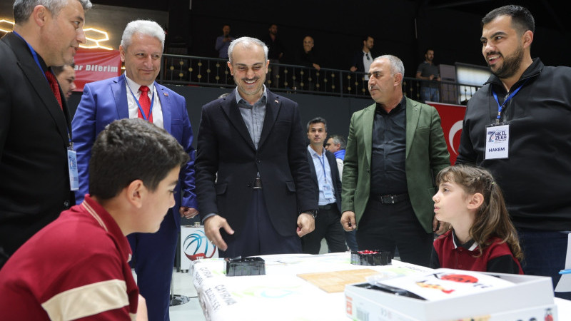 Çayırovalı öğrenciler, akıl ve zeka oyunlarında ter döküyor