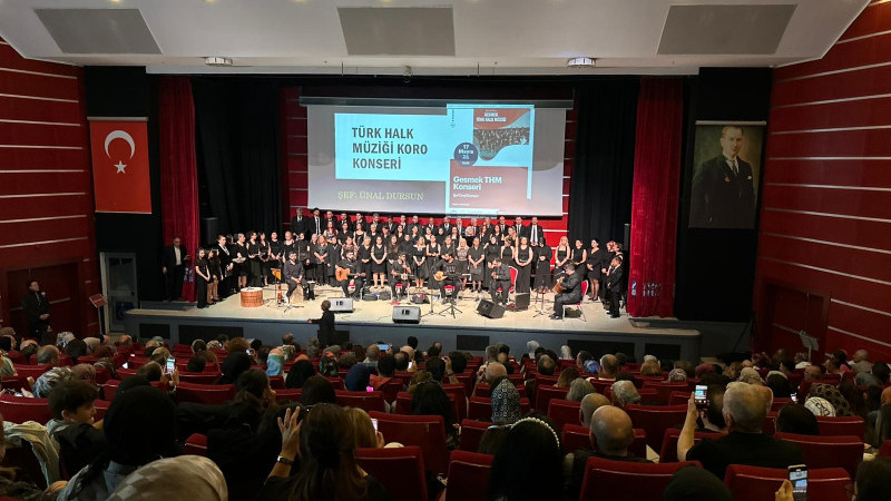 GESMEK Türk Halk Müziği Konserine Yoğun İlgi