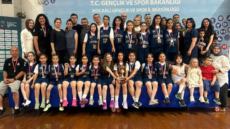 Çayırova Belediyesi sporcuları, başarıdan başarıya koşuyor