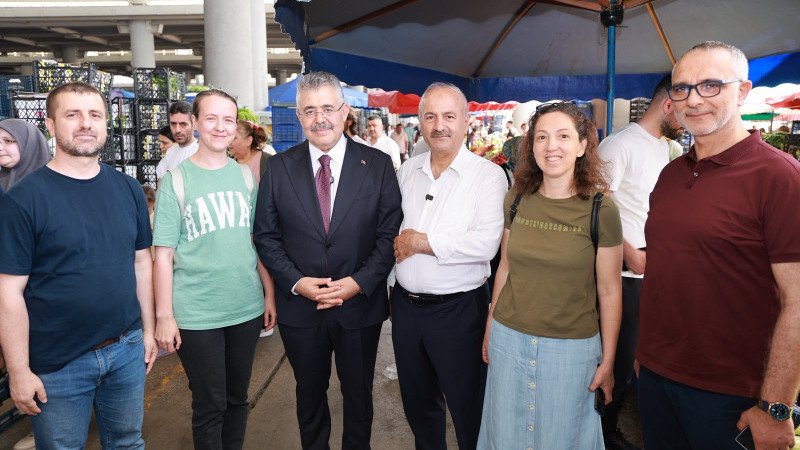 Mevlana Kapalı Pazar Yeri’nde Esnaf ve Vatandaşla Gönül Buluşması