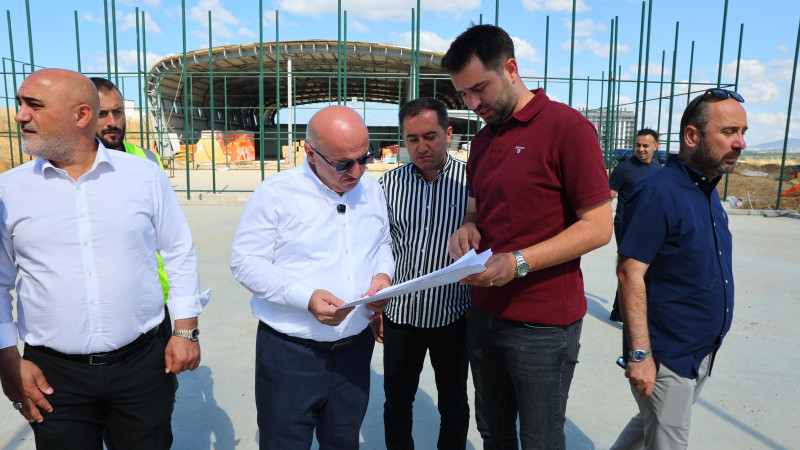Darıca’nın yeni spor kompleksi yükseliyor