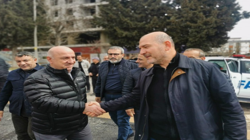 Konteyner Çadırı Gezen Bakan Soylu'ya Başkan Bıyık Eşlik Etti