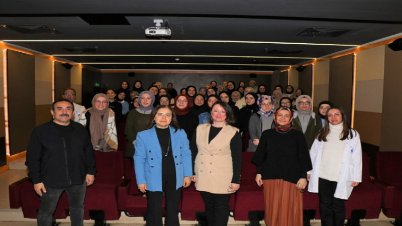 GTÜ Akademisyenleri Liselerde