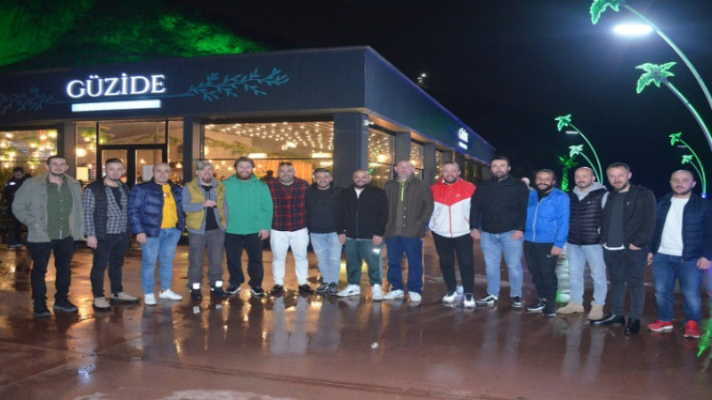 Trabzonlu Gençler İftarda Buluştu