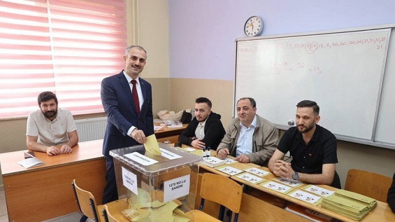 Başkan Çiftçi Oyunu Kullandı