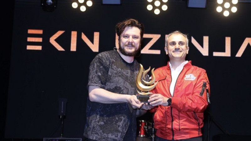 Çayırova’da Ekin Uzunlar Fırtınası