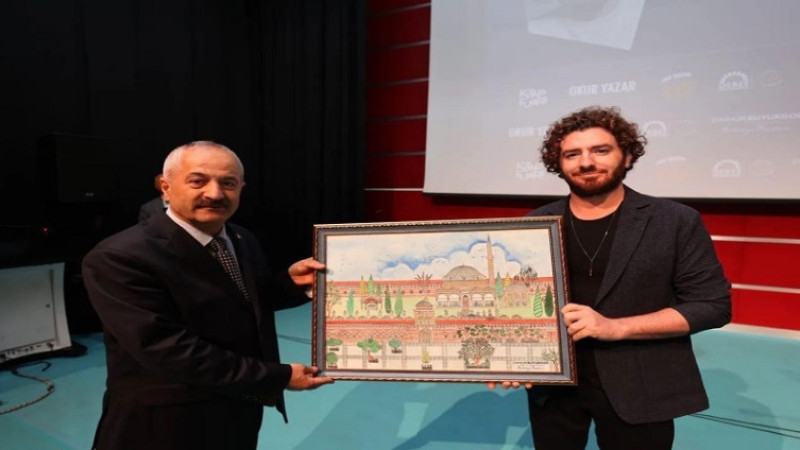 Gebze Kitap Fuarı Mengüç İle Final Yaptı