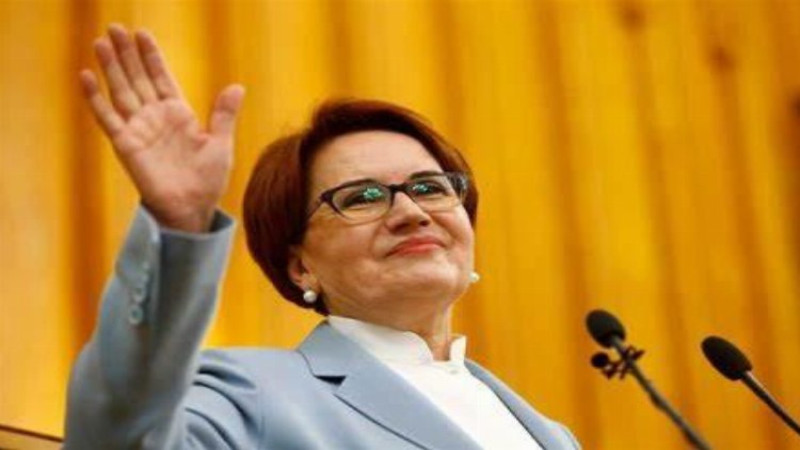 Akşener'e 81 İlden Tam Destek