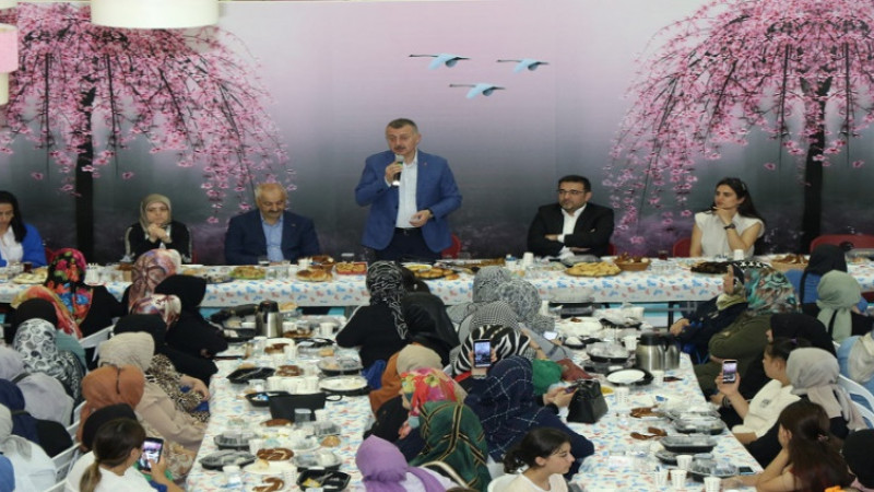 Başkan Büyükakın, Gebze’de ailelerle buluştu