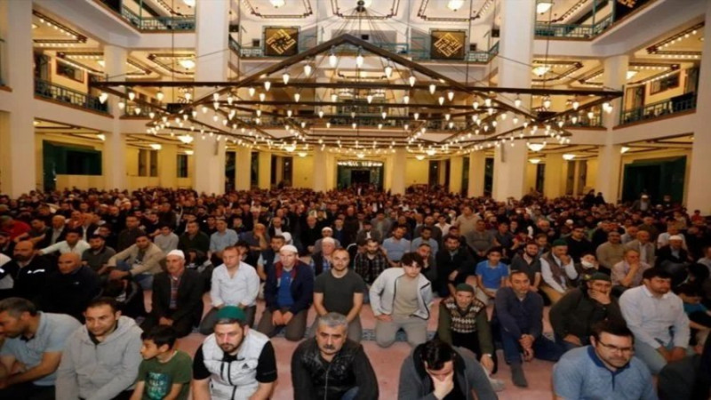 Bayramda Camiler Doldu Taştı