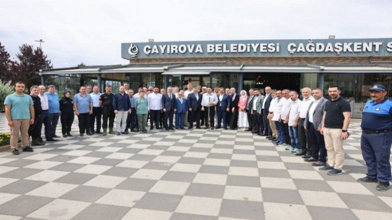 Çayırova Protokolü Kent Bayramlaşmasında Buluştu