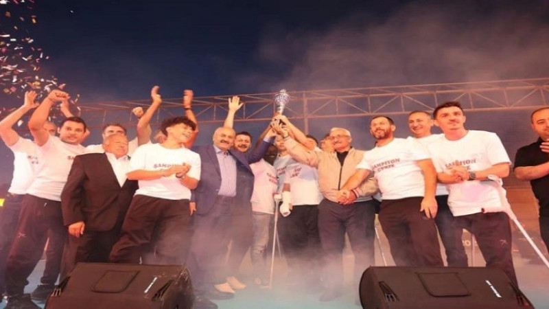 Gebze Şampiyonluğu Kutladı