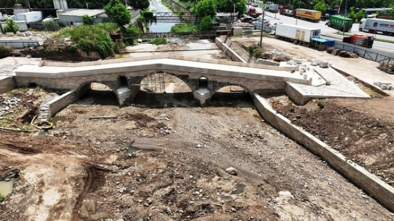 Tarihi Mimar Sinan Köprüsü restorasyonunda sona doğru