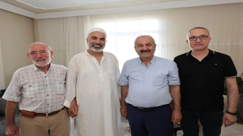 Başkan Büyükgöz Gebzeli Hacılara Gitti