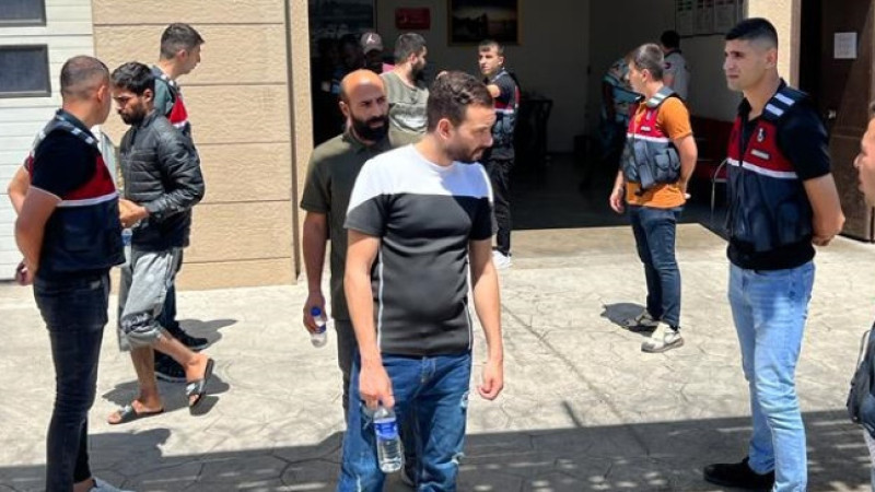 Düzensiz Göçmenler Ülkelerine Gönderildi