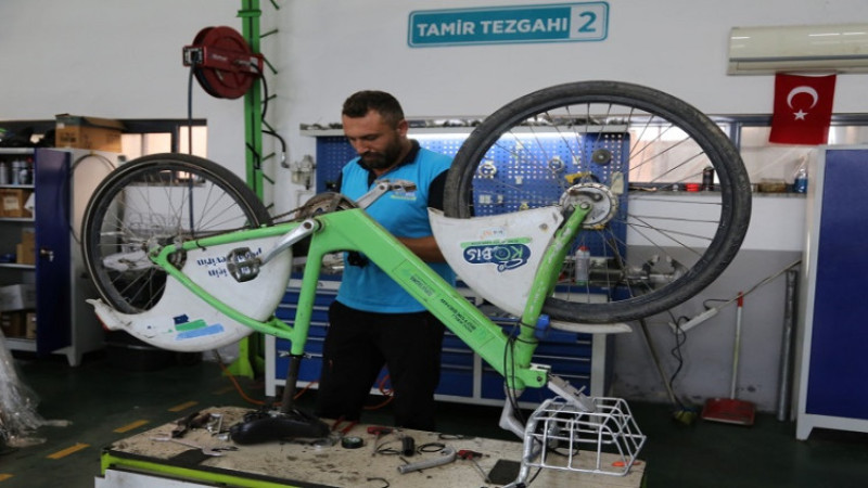 5 saniyede çalıp kırıyorlar, tamiri günler sürüyor