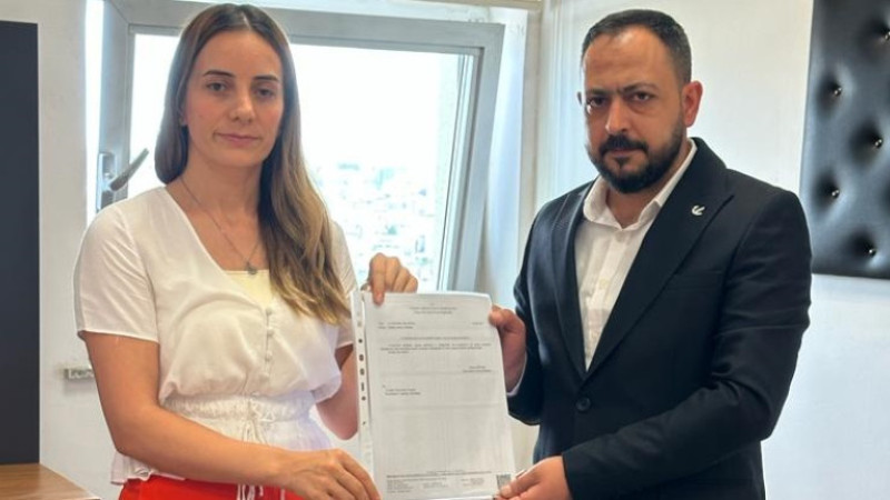 Başkan Çakır Mazbatasını Aldı