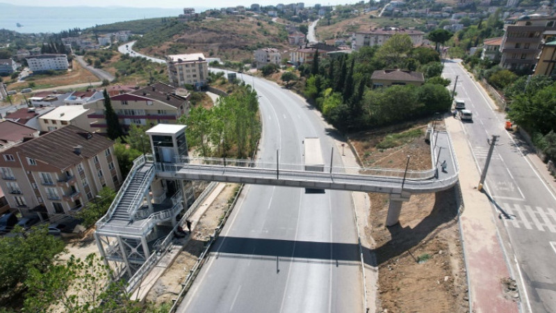 Darıca’da 2 Yeni Üstgeçit Kullanıma Açıldı