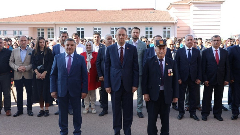 Gaziler Günü’nün 102. yılı Dilovası’nda törenle kutlandı