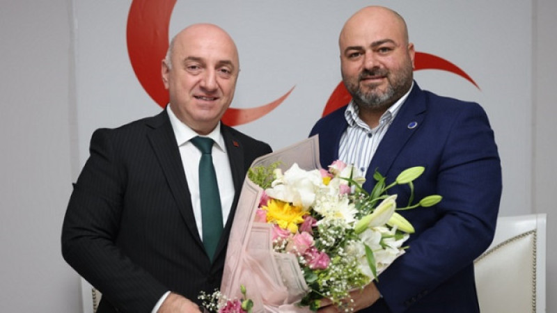 Başkan Bıyık'tan MHP Darıca'ya Hayırlı Olsun Ziyareti