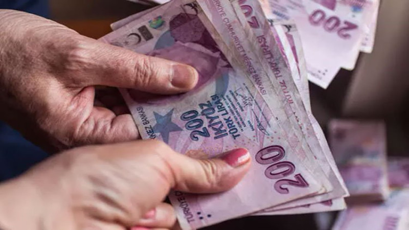5 bin TL İkramiyeden Hangi Emekliler Yararlanacak? İşte Detaylar...