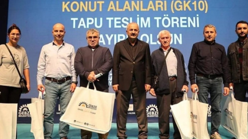 Gebze Denizli'de Bin 683 Kişi Tapusunu Aldı