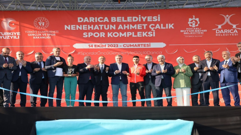 Nenehatun Ahmet Çalık Amatör Spor Kompleksi’ne Görkemli Açılış