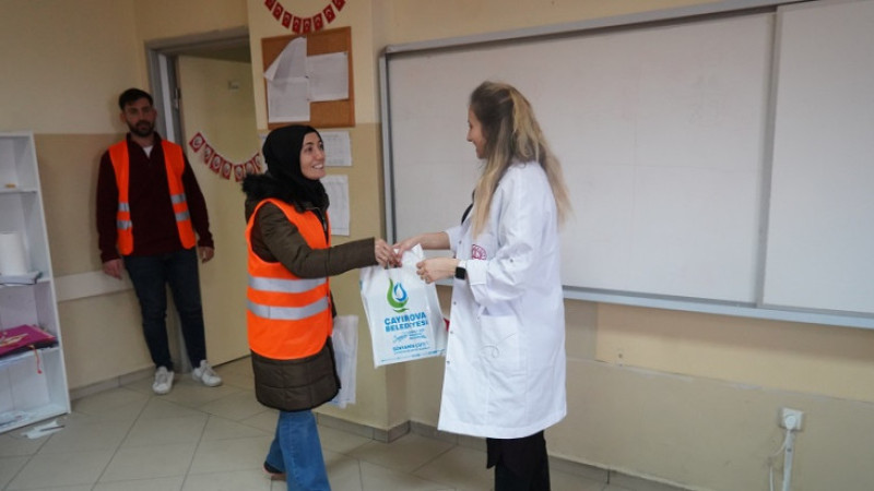 Çayırova Belediyesi, Öğretmenleri Unutmadı