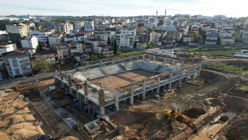 Çayırova Kapalı Spor Salonu’nda Çalışmalar Tam Gaz