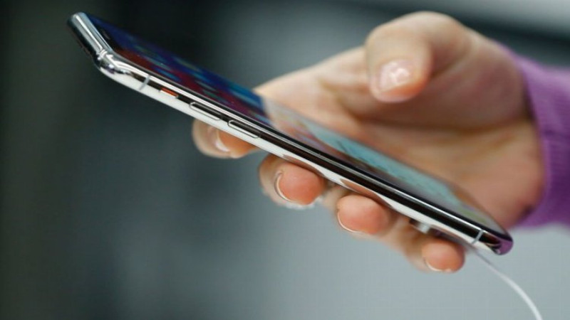 Cep Telefonsuz Tuvalete Dahi Girmiyoruz!