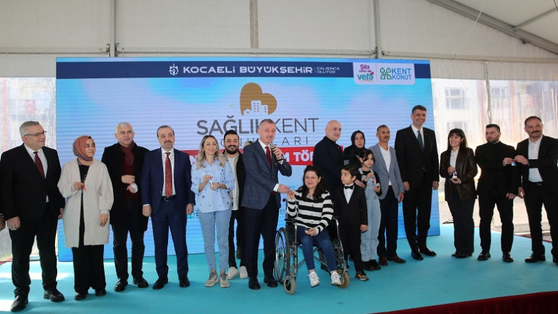Sağlıkkent Konutları’nda anahtarlar teslim edildi