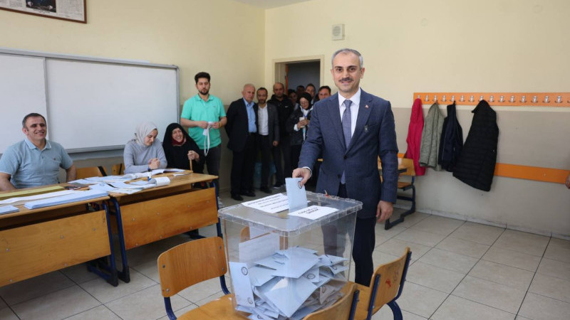 Başkan Bünyamin Çiftçi oyunu kullandı