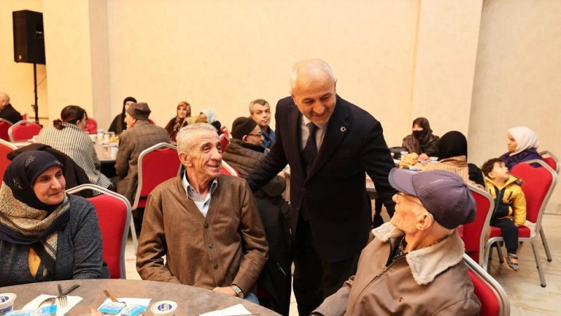 Başkan Büyükgöz Gebze’nin  Çınarlarını İftarda Ağırladı