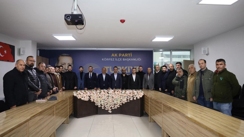 Yeniden Refah'tan İstifa Edip AK Parti'ye Geçtiler