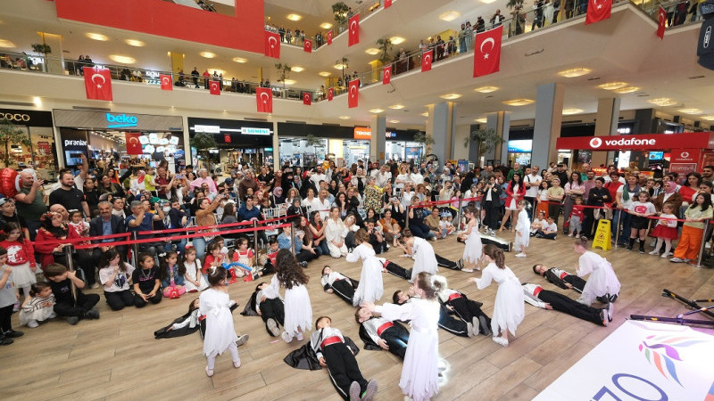 Çocuklar 23 Nisan’ı Gebze Center’da Doyasıya Kutladı