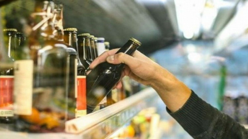 2 Gençten Biri Eğlence Amaçlı Alkol Tüketiyor!