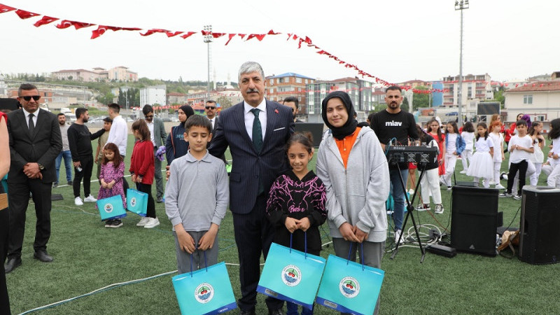 Dilovası’nda 23 Nisan Törenle Kutlandı