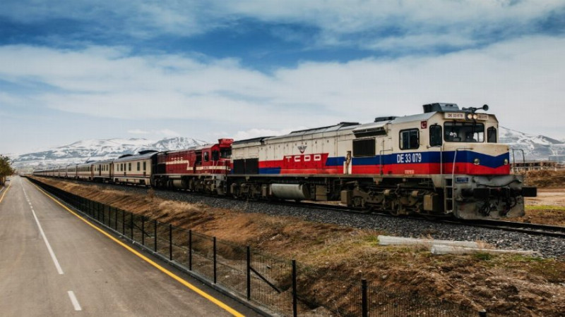 Yeni Turistik Trenler Yolda!
