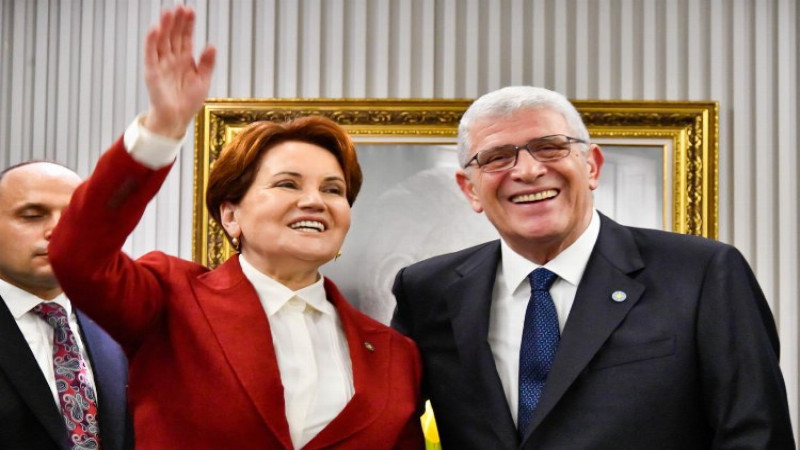 İYİ Parti'de Devir-Teslim Yapıldı... Akşener Devri Sona Erdi!