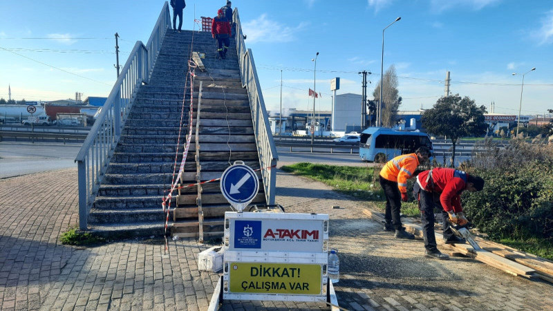 Büyükşehir’den Gebze’de üst geçit tadilatı