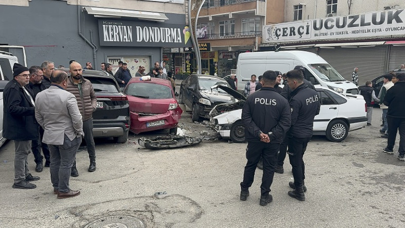 Gebze'de Polisten kaçan sürücü dehşet saçtı