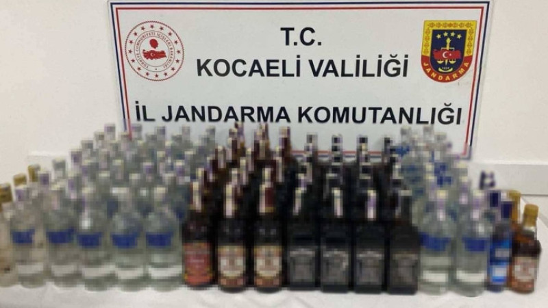 Bayrama günler kala 103 şişe sahte alkol ele geçirildi