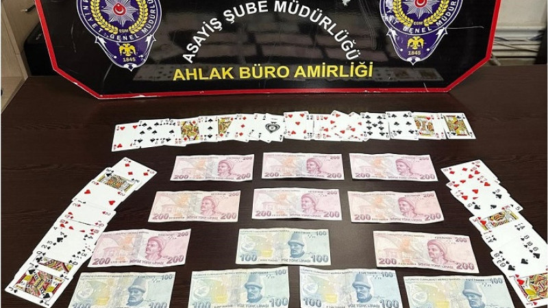 Darıca'da Kumar oynayan 4 kişiye 36 bin lira ceza